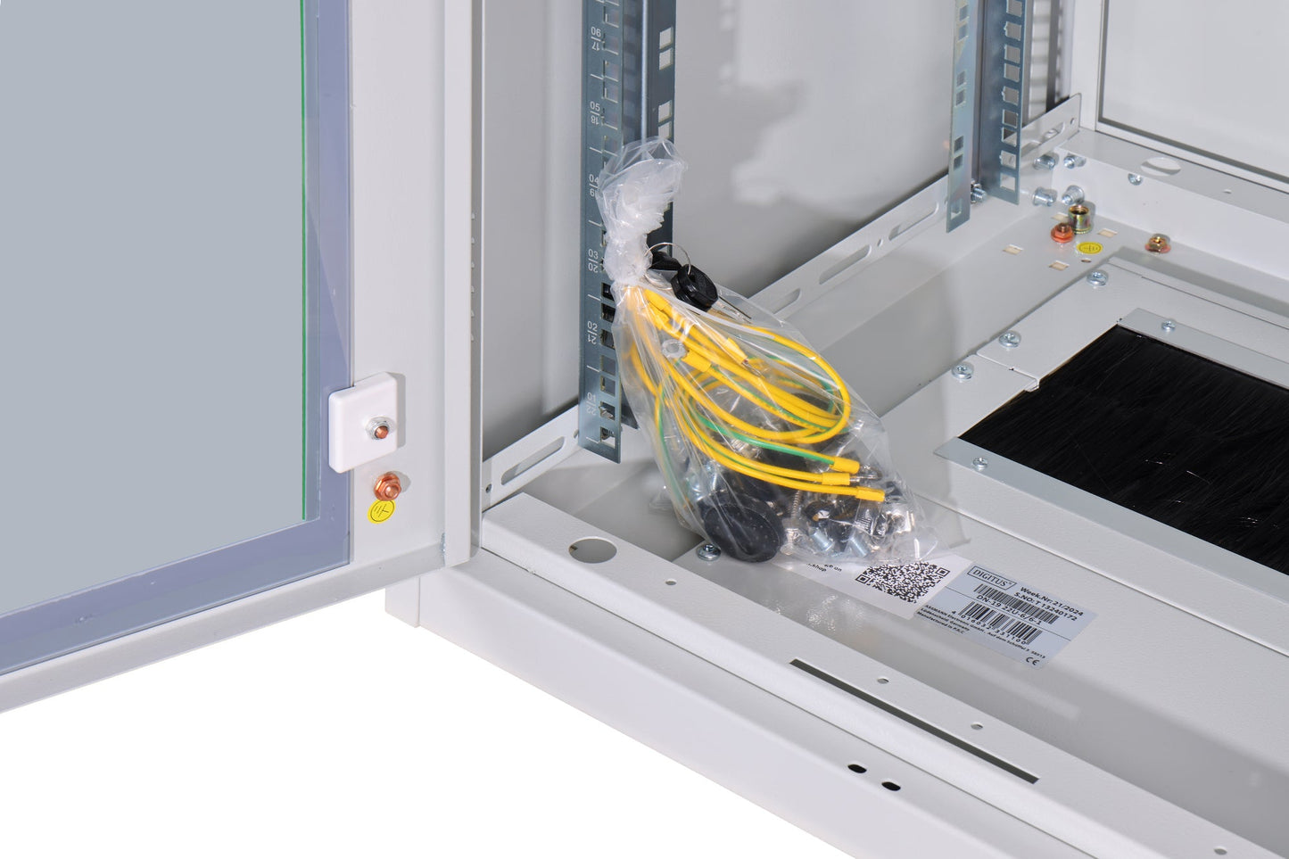22U Patchkast 600x600x1164 mm (BxDxH) grijs