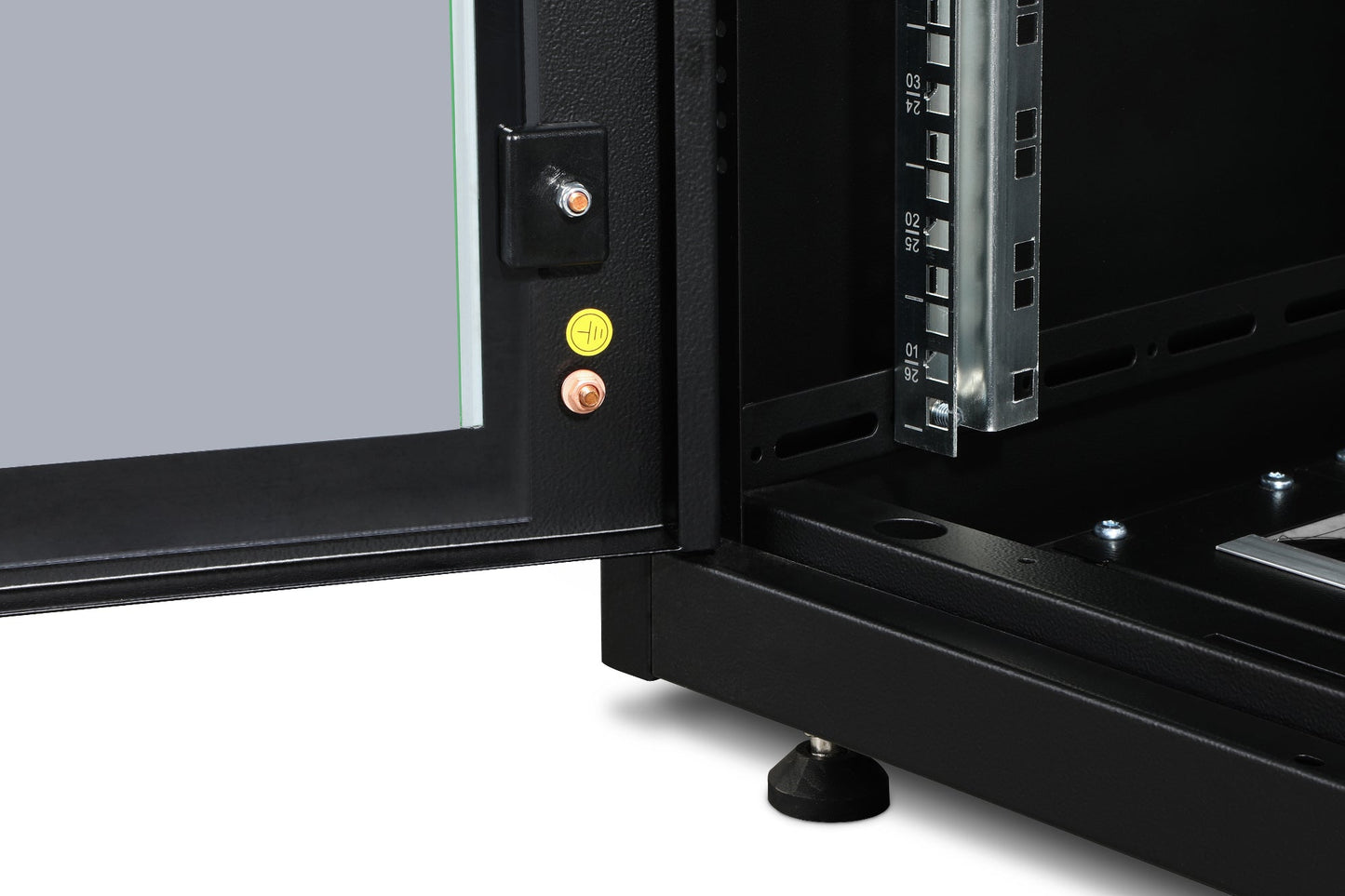 26U Patchkast 600x600x1342 mm (BxDxH) zwart