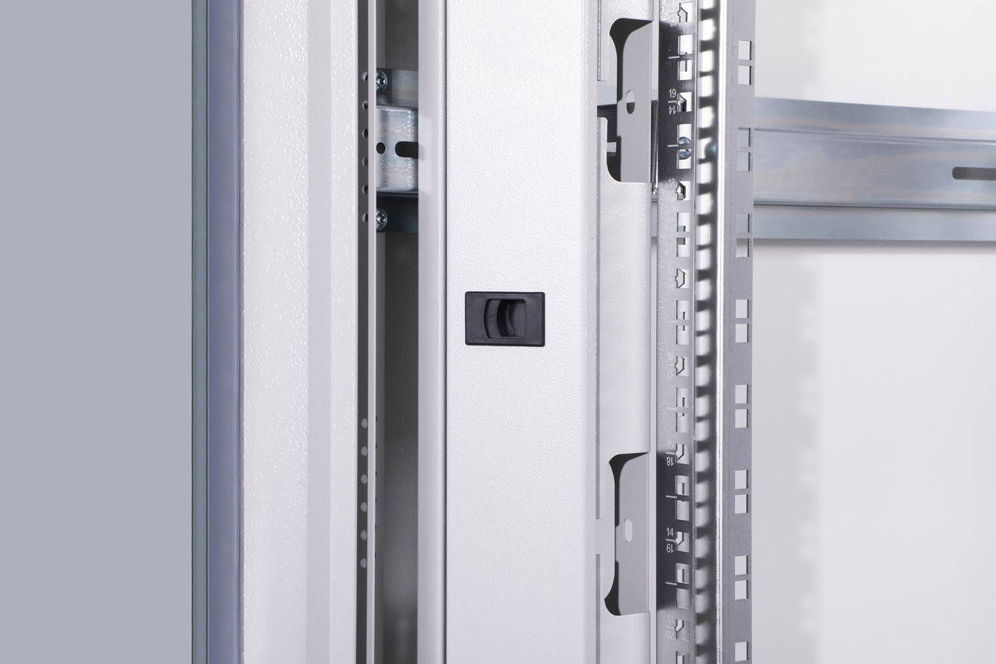 32U Patchkast 800x800x1609 mm (BxDxH) grijs
