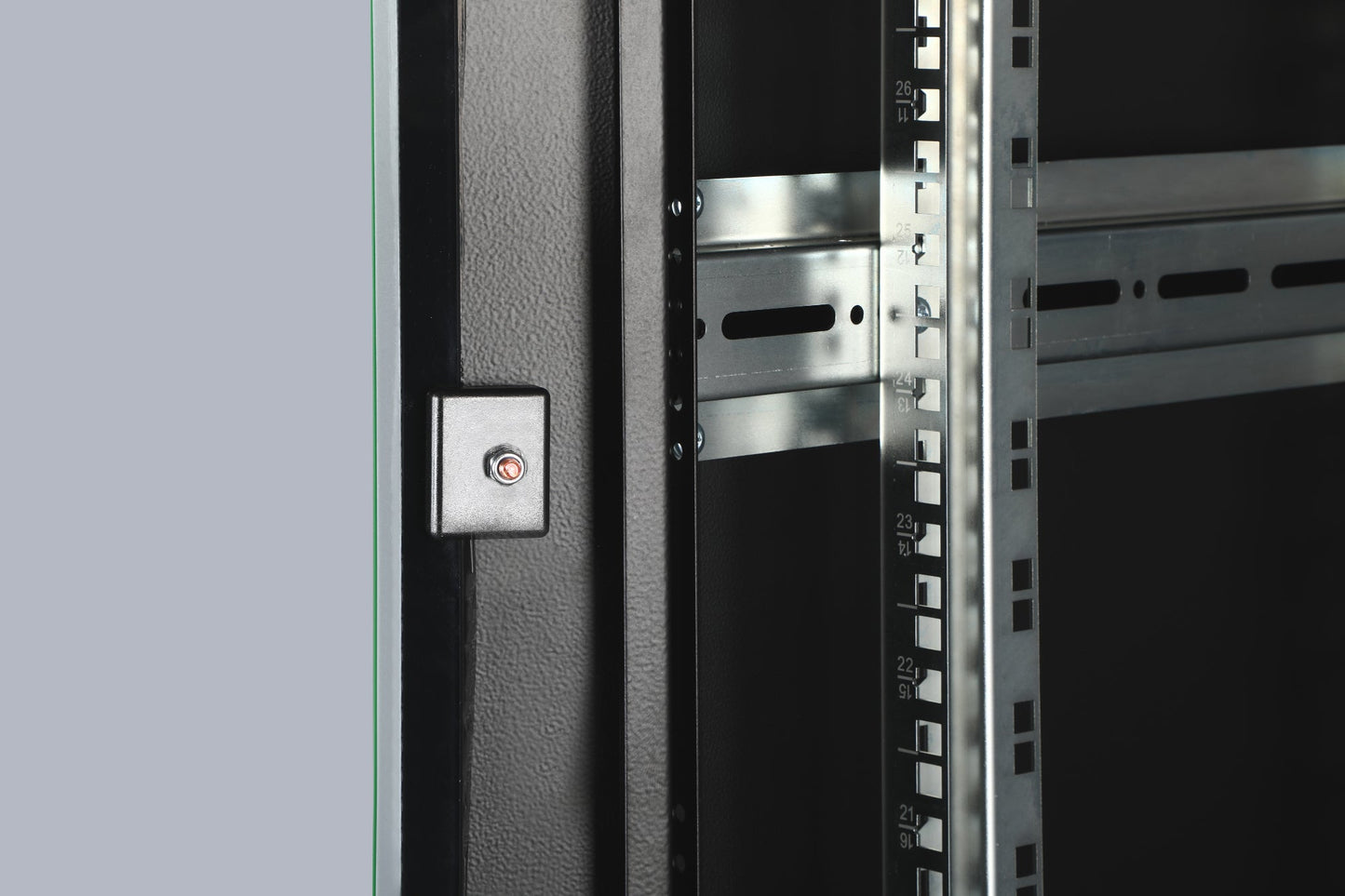 36U Patchkast 600x600x1787 mm (BxDxH) zwart