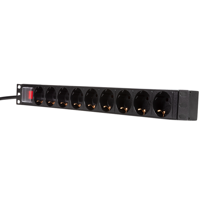 9 voudige stekkerdoos voor 19 inch serverkasten