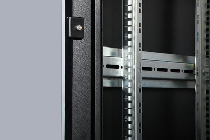 26U Patchkast 600x600x1342 mm (BxDxH) zwart