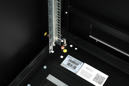 32U Patchkast 600x600x1609 mm (BxDxH) zwart
