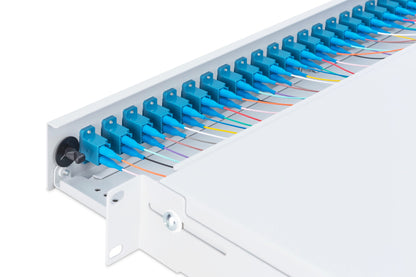 Glasvezel patchpaneel gemonteerd 24 poorten LC OS2