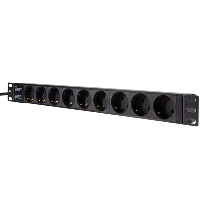BASIC 9 voudige stekkerdoos voor 19 inch serverkasten